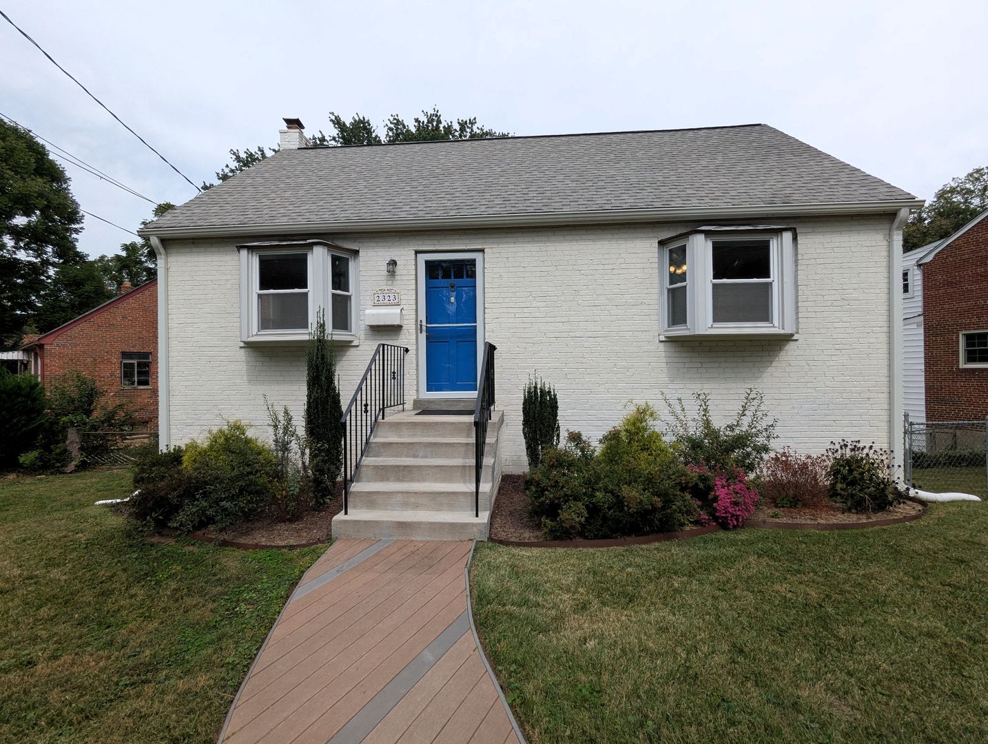 Silver Spring House: 2323 Arthur Ave