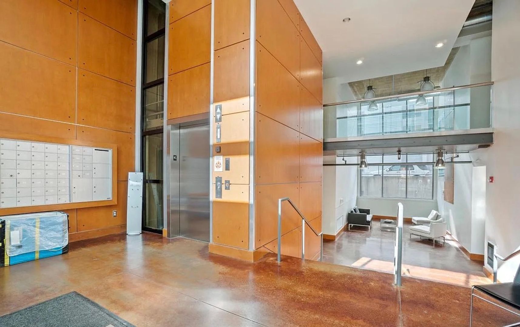 Washington House: 2301 Champlain St NW #111