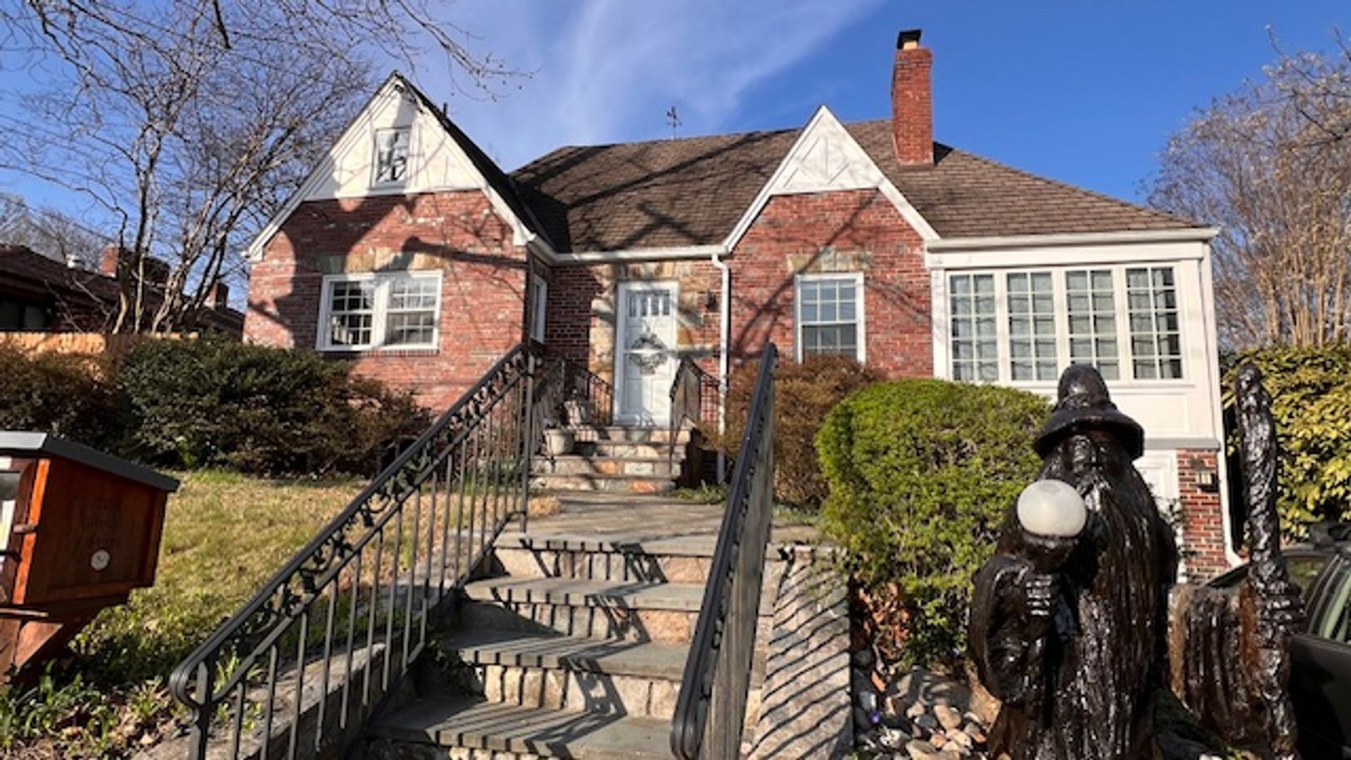 Silver Spring House: 9201 Flower Ave