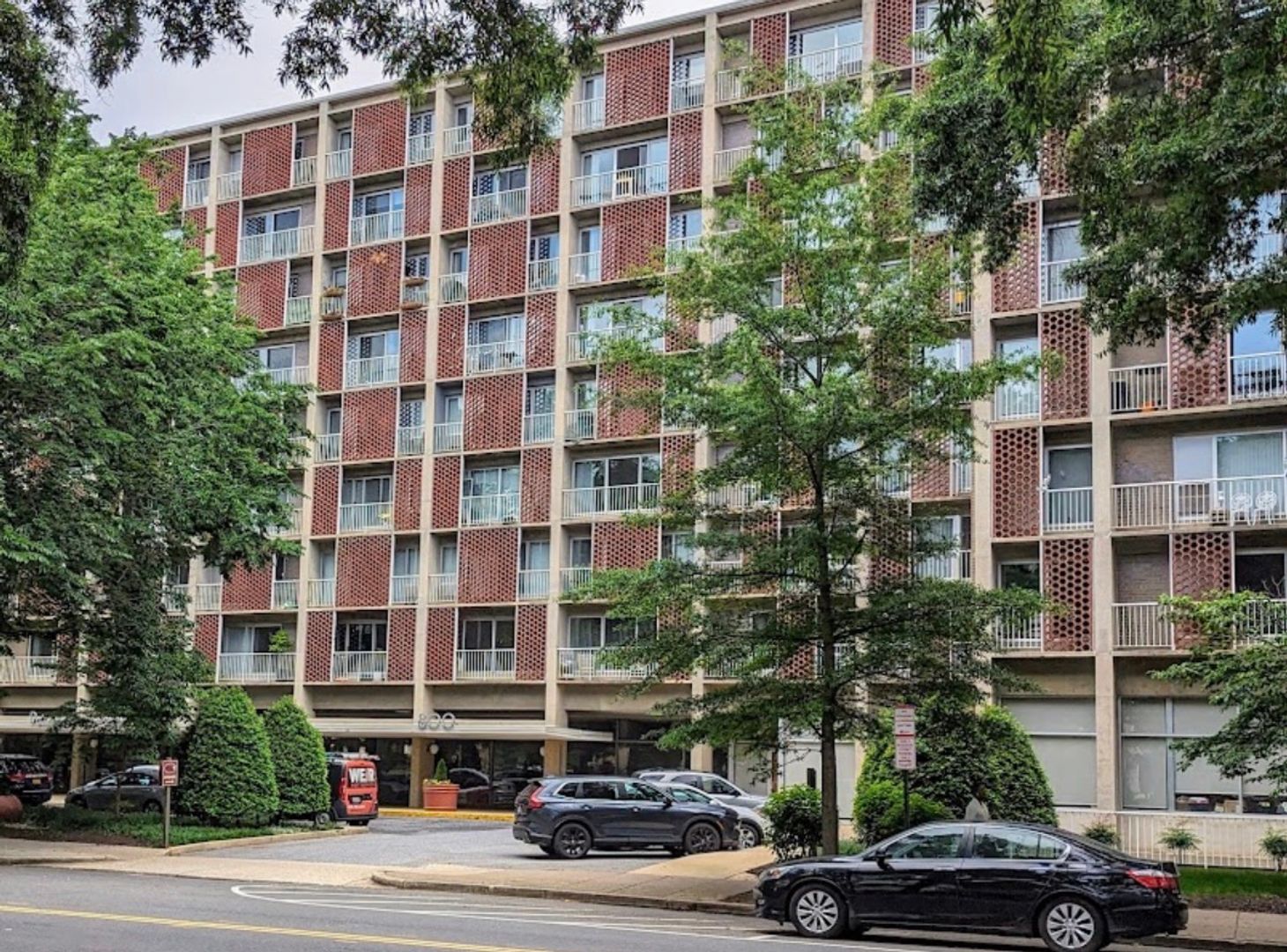 Washington Condo: 800 4th St SW N610