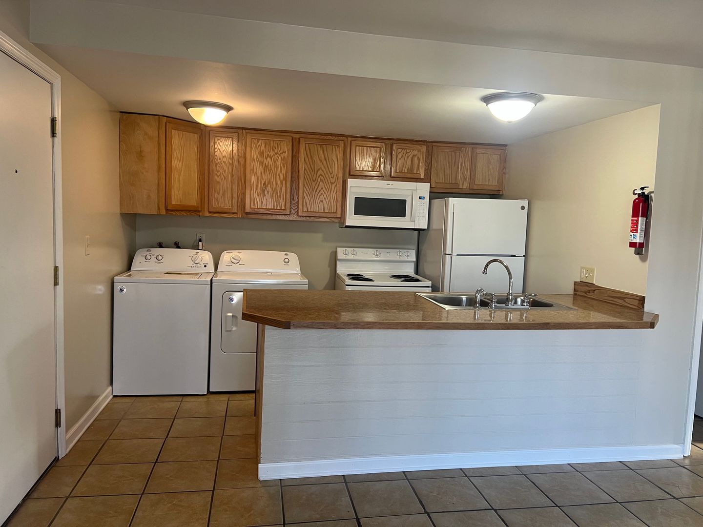 Mansfield Apartment: 135 E. Cook Rd.