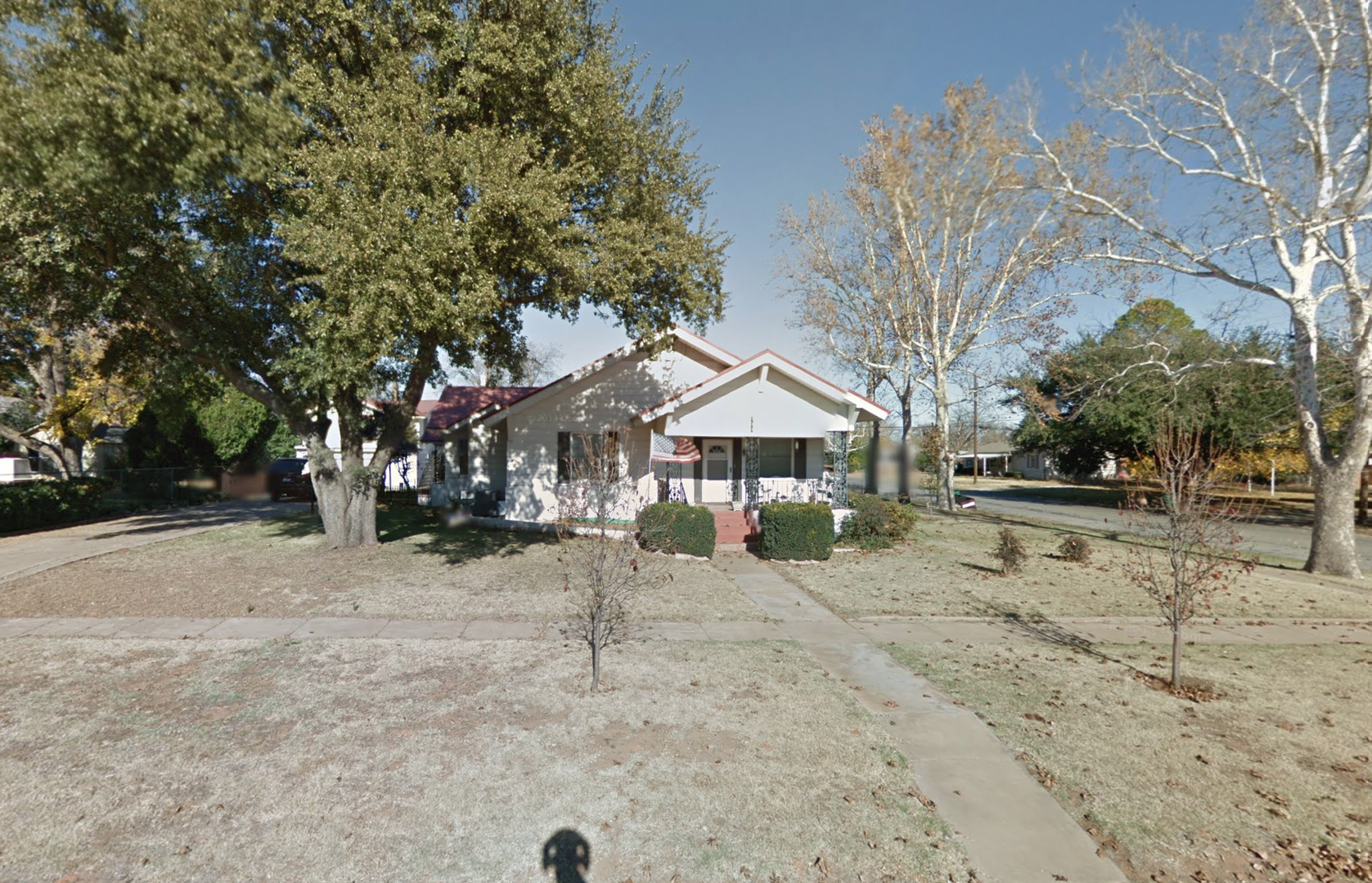 Burkburnett Apartment: 323 East 6th Street