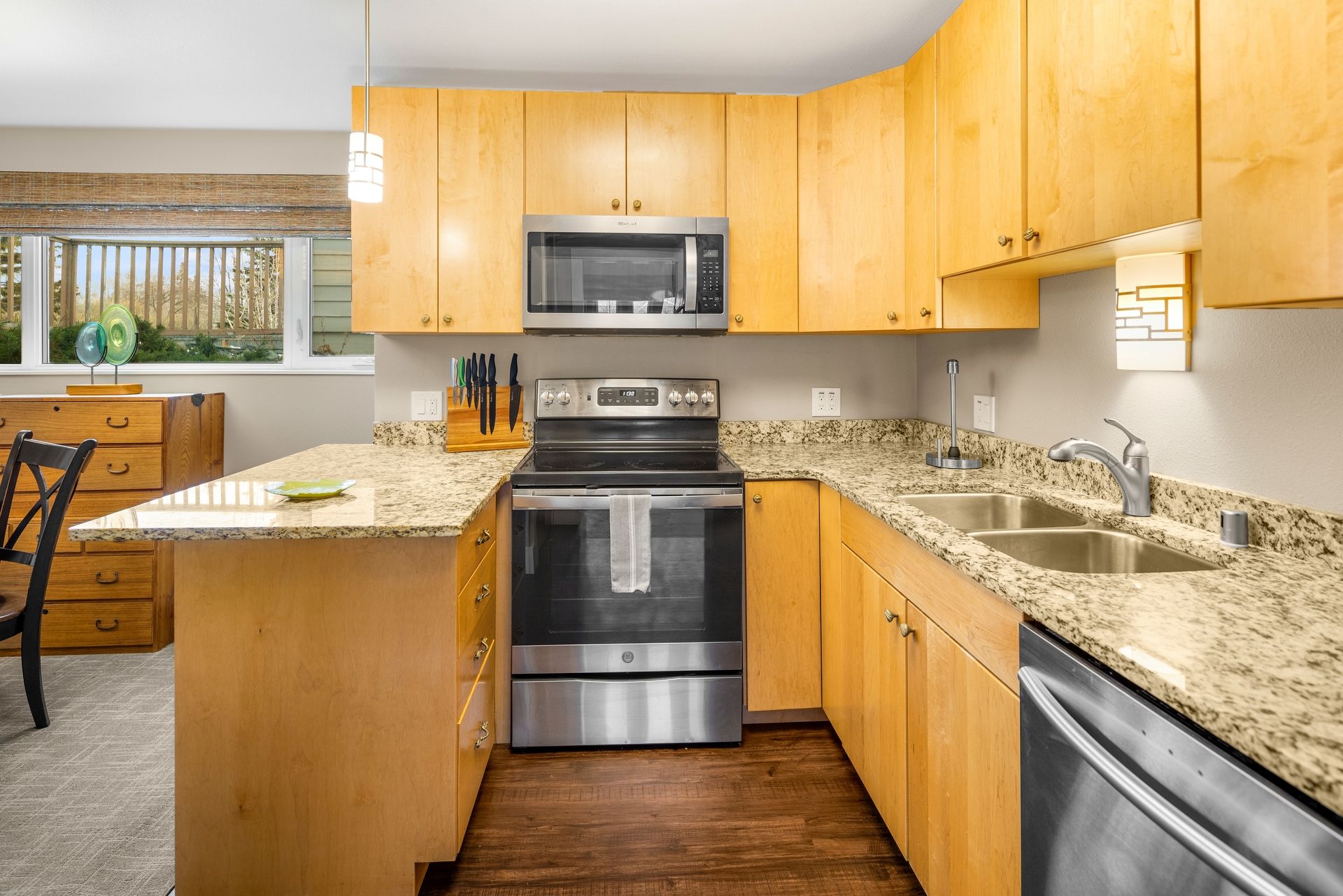 Anchorage Apartment: 1101 B  Street