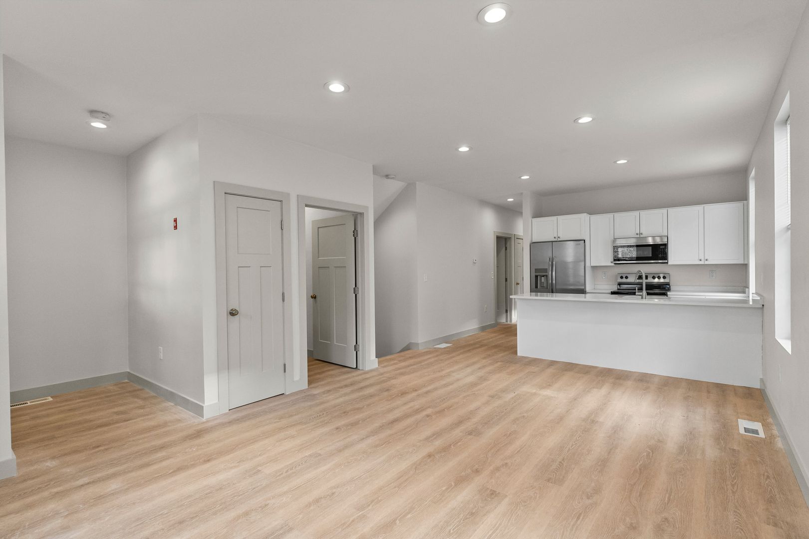 Providence Apartment: 39-41 August St.