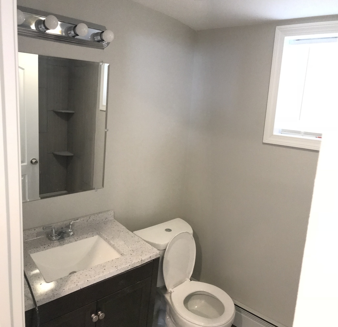 Providence Apartment: 40 Seamans St.