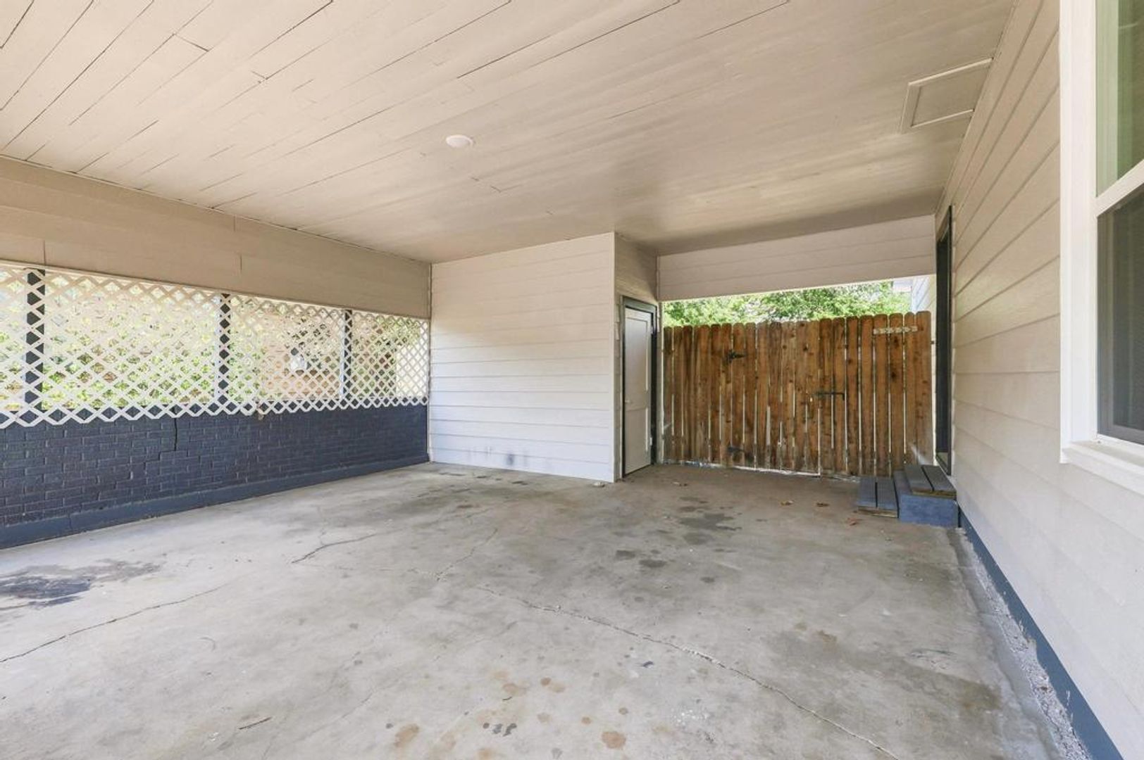 1717 E. Cherry St. 26 of 30
