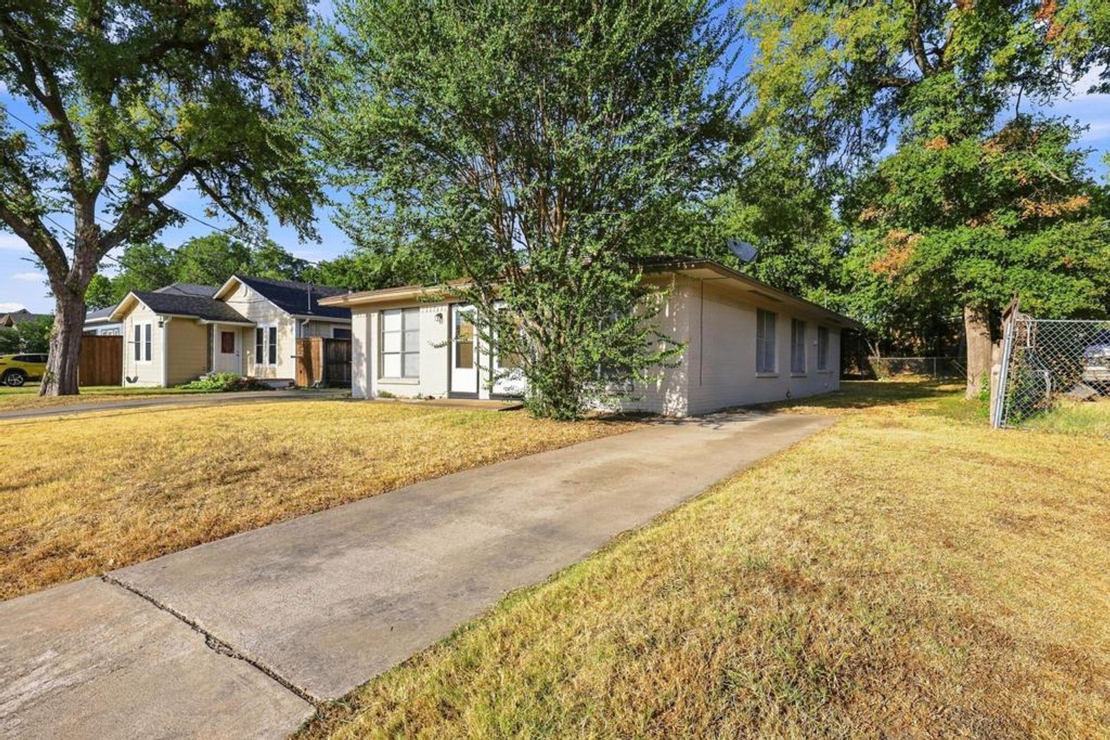 317 S. Loving Ave. - NEW 1 of 12