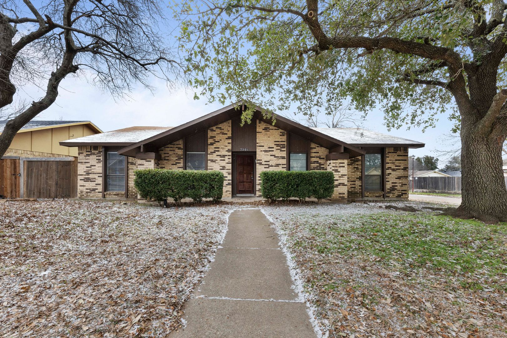 Dallas House: 7201 Hardwood Trl