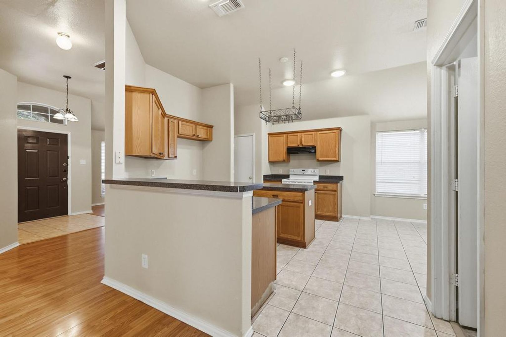 100 Oak Hollow Ln. 11 of 12