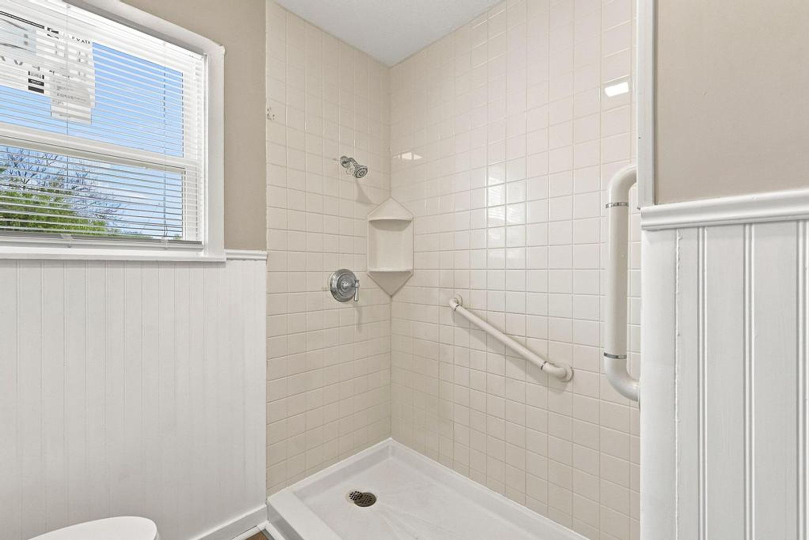 1717 E. Cherry St. 19 of 30
