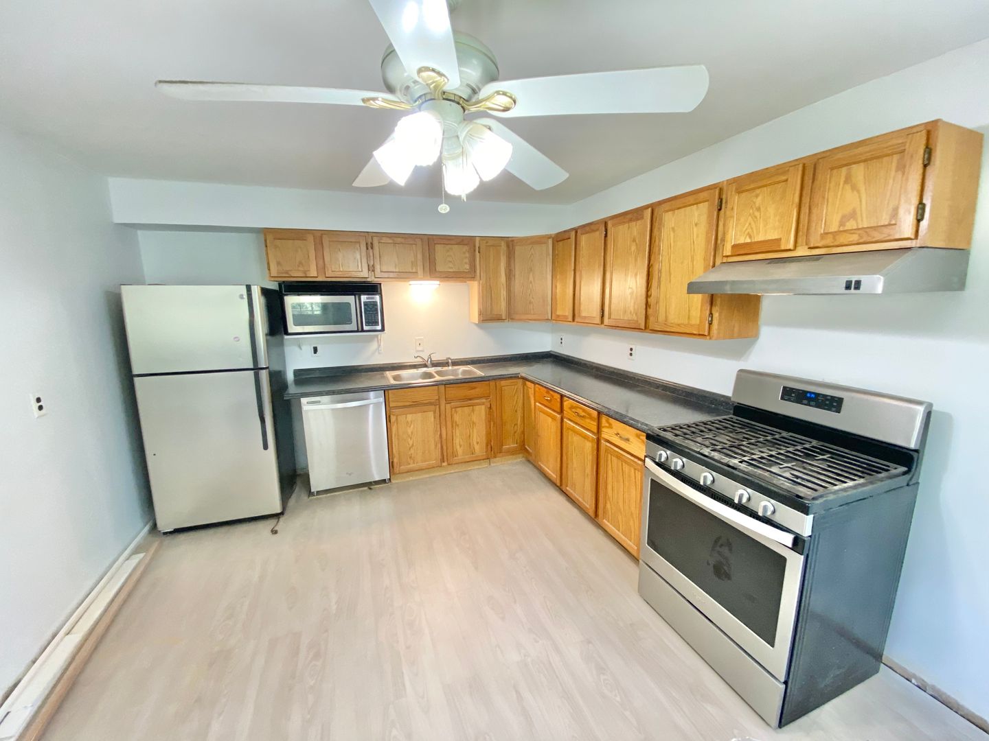 Burlington Apartment: 146 Ethan Allen Parkway