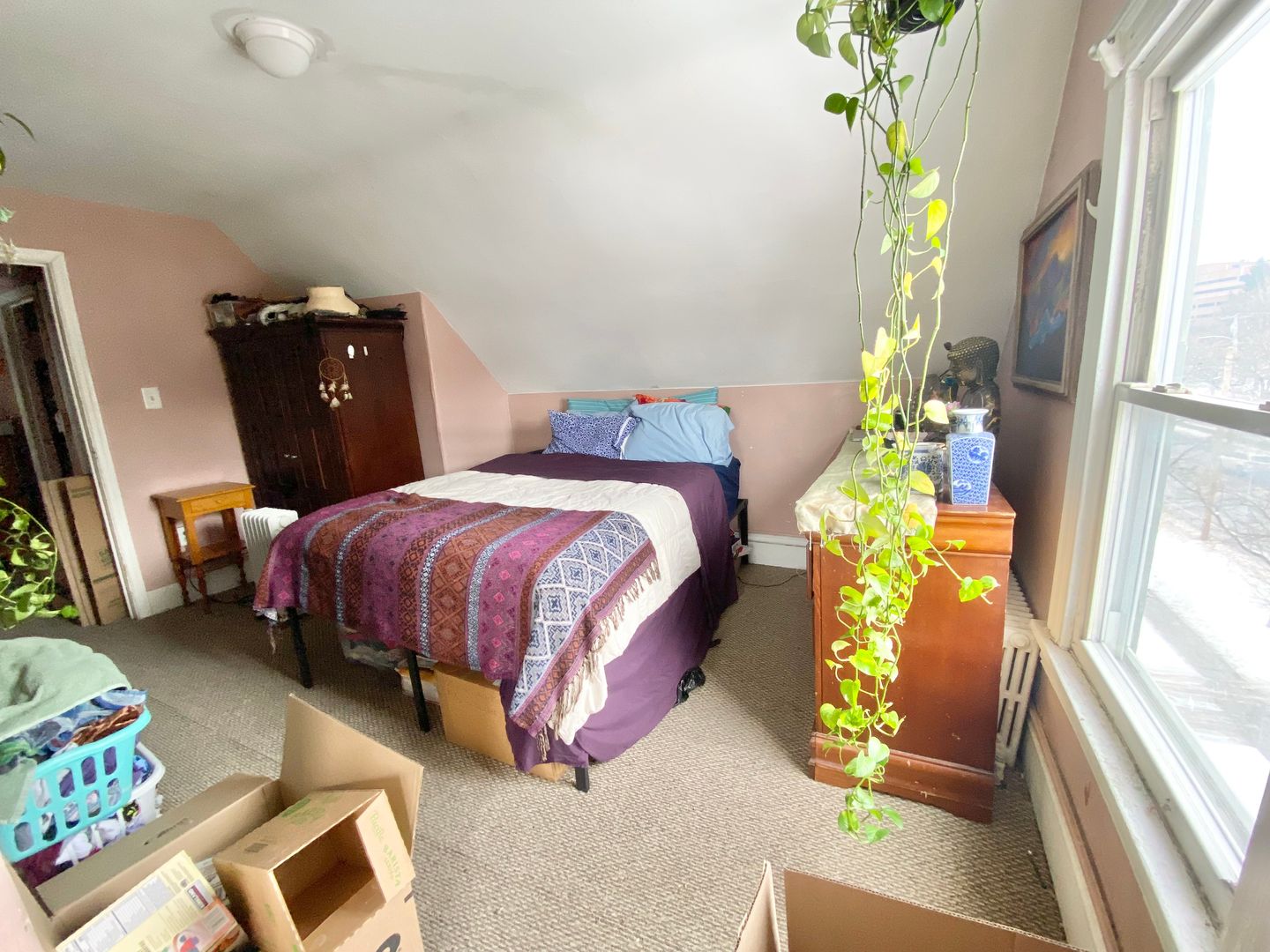 Burlington Apartment: 34 Colchester Avenue