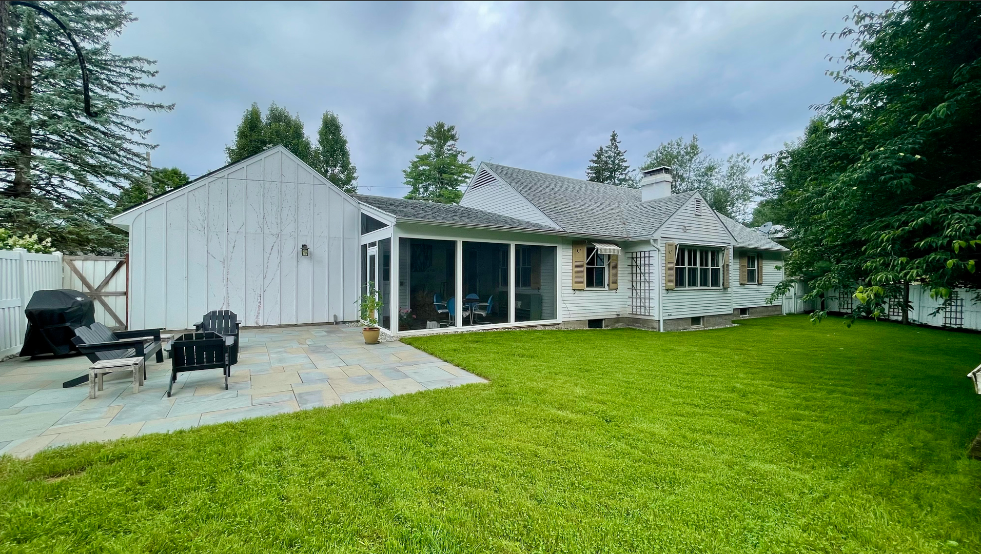 South Burlington House: 9 Green Dolphin Dr