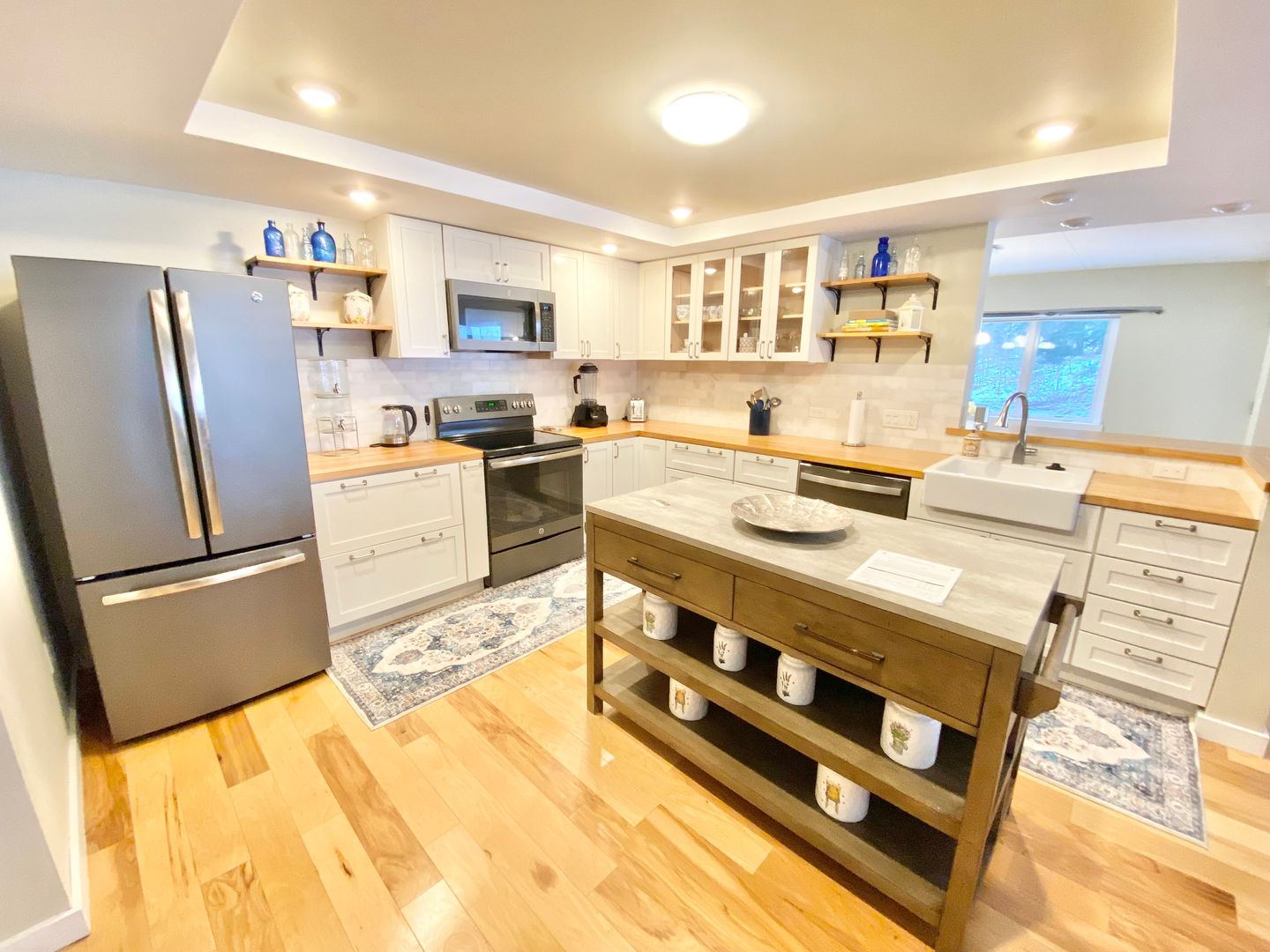 Burlington Apartment: 54 East Redrock Drive