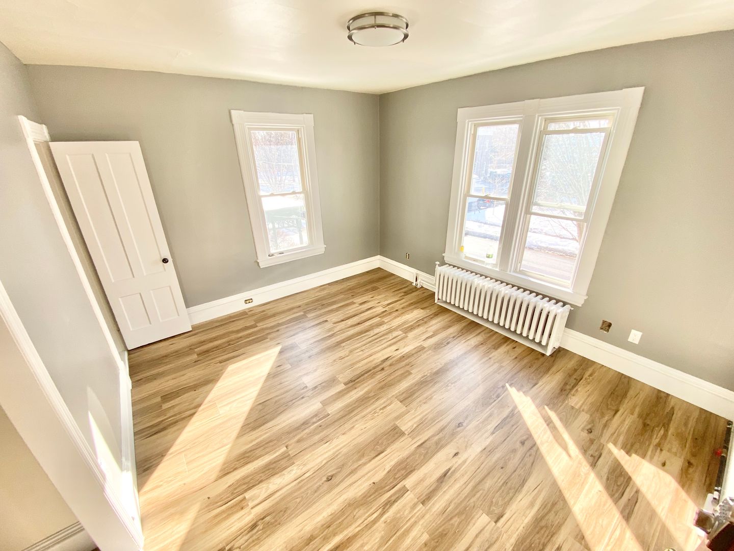Burlington Apartment: 36 Clarke Street
