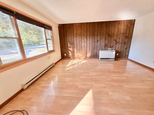 2 Bedroom Apartment in Winooski VT Available 10/5! – photo 1