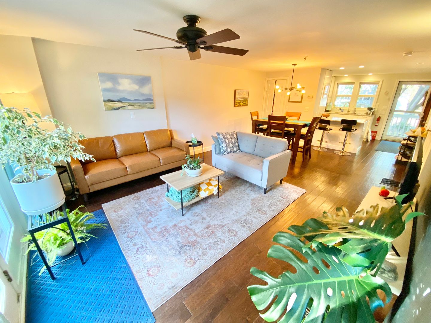 South Burlington House: 7 Arthur Court