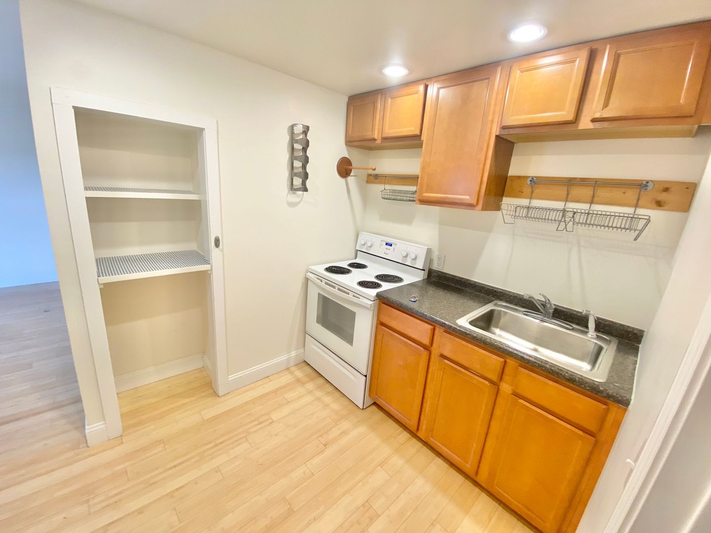 Burlington Apartment: 81-83 Monroe Street