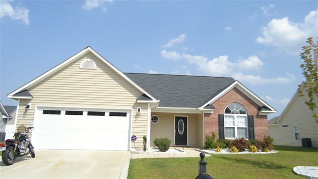 Raeford House: 241 Collinwood Drive