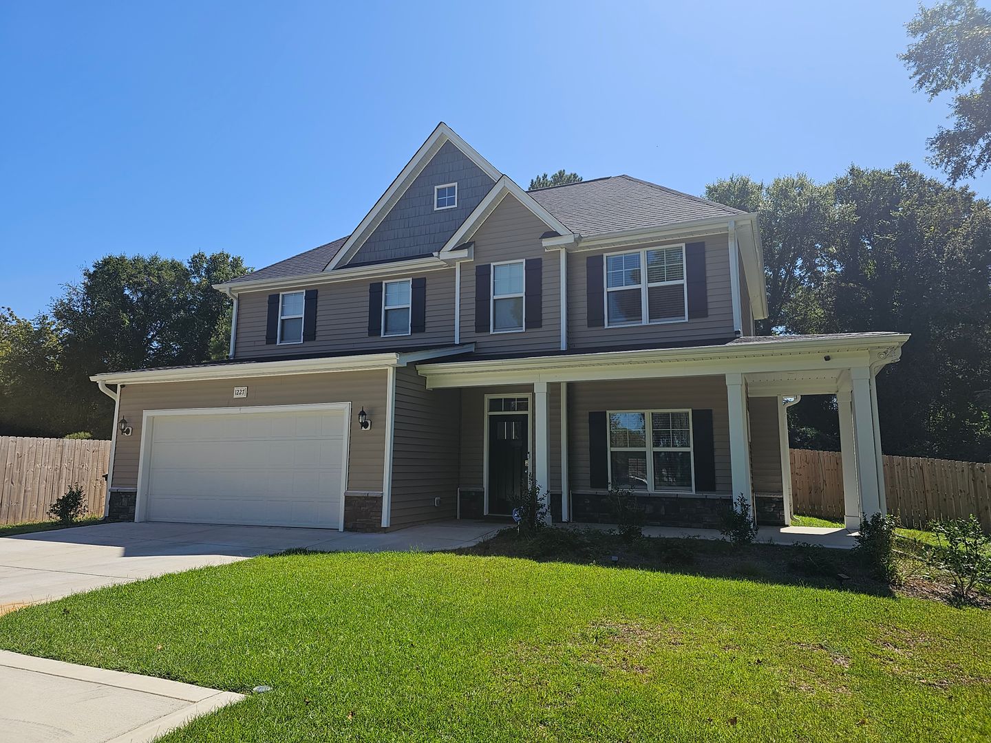Fayetteville House: 1227 Morgan Street