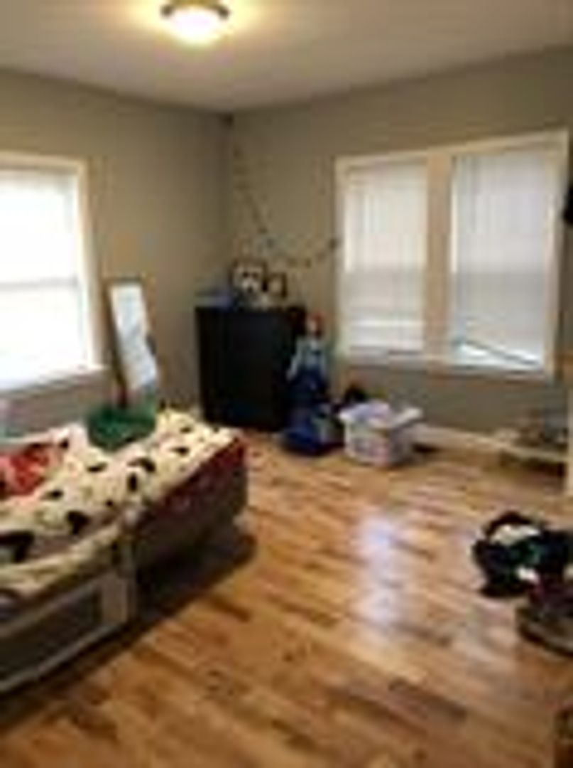 Watertown Apartment: 31-33 Bacon Street