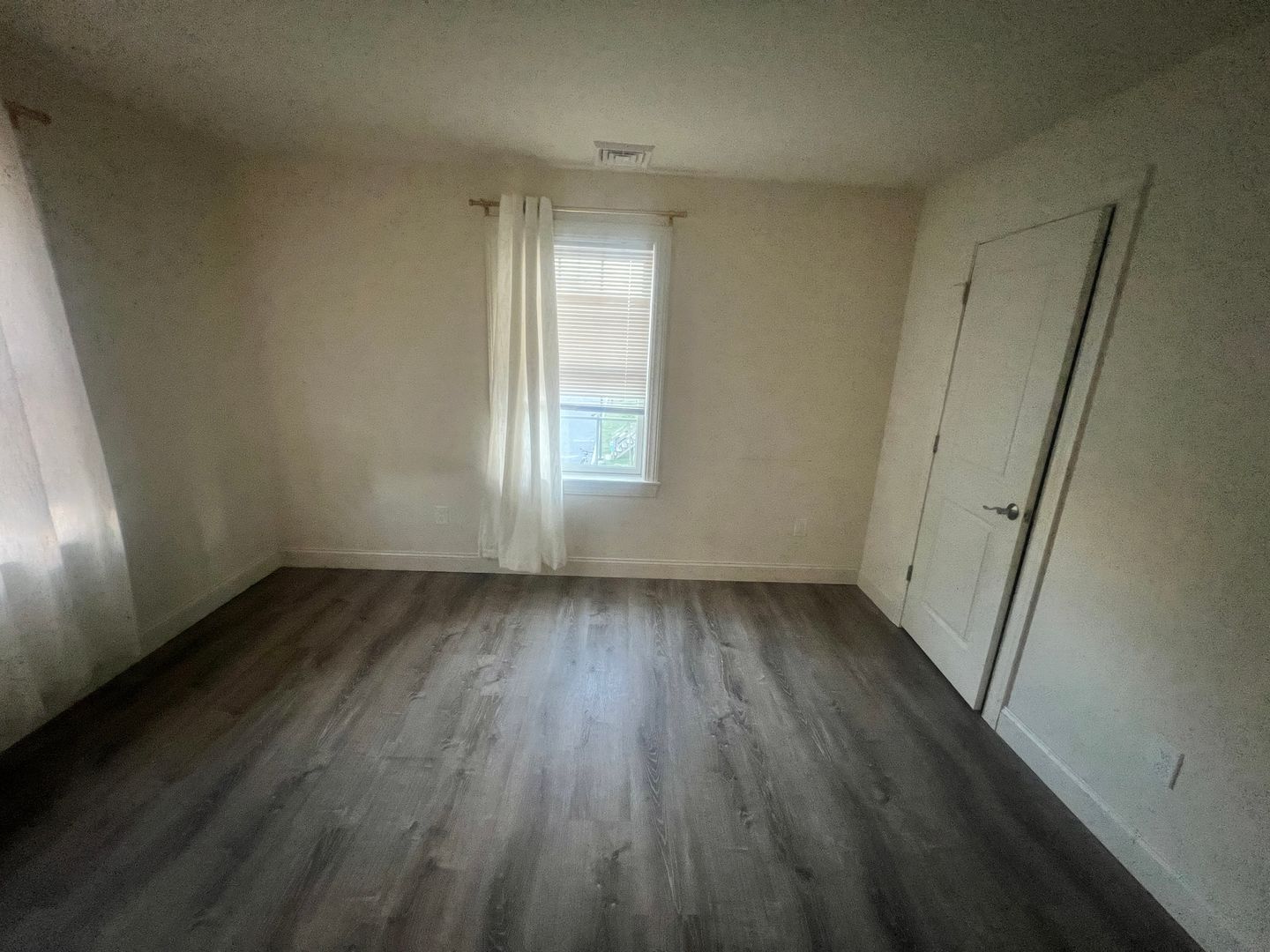 Framingham Apartment: 115 Grant Street