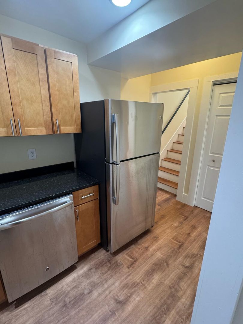 Framingham Apartment: 10-28 Centennial Place