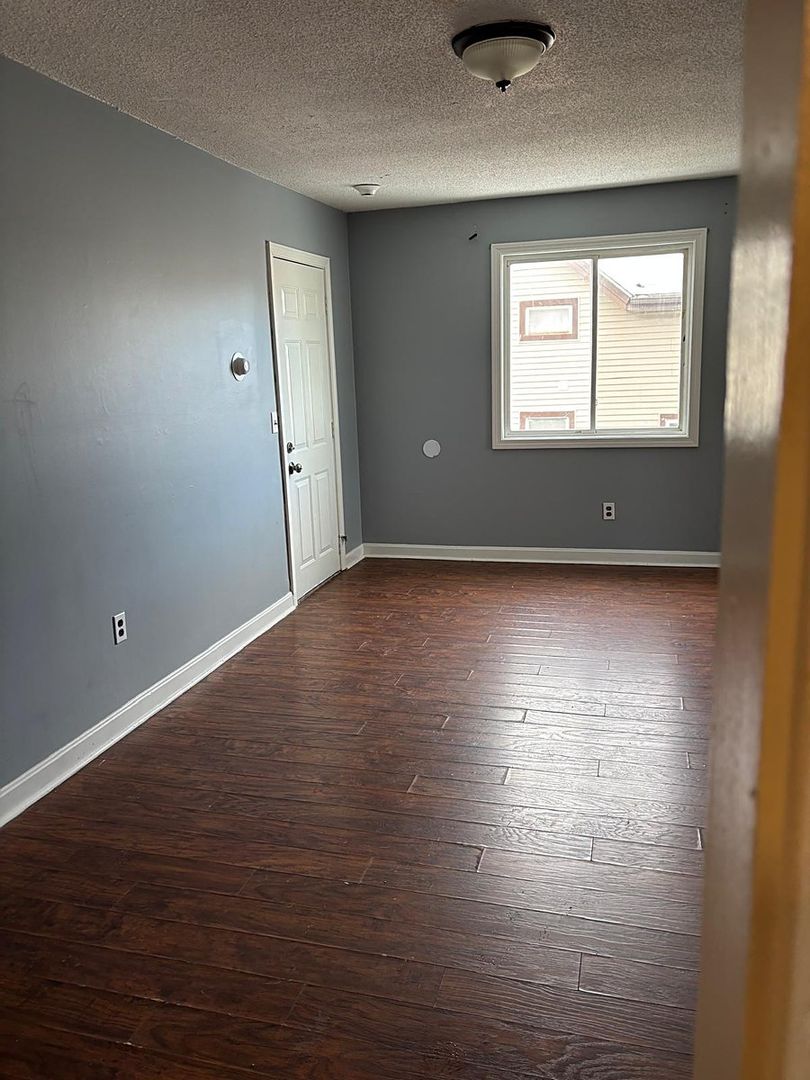 Fall River Apartment: 1246 North Main Street