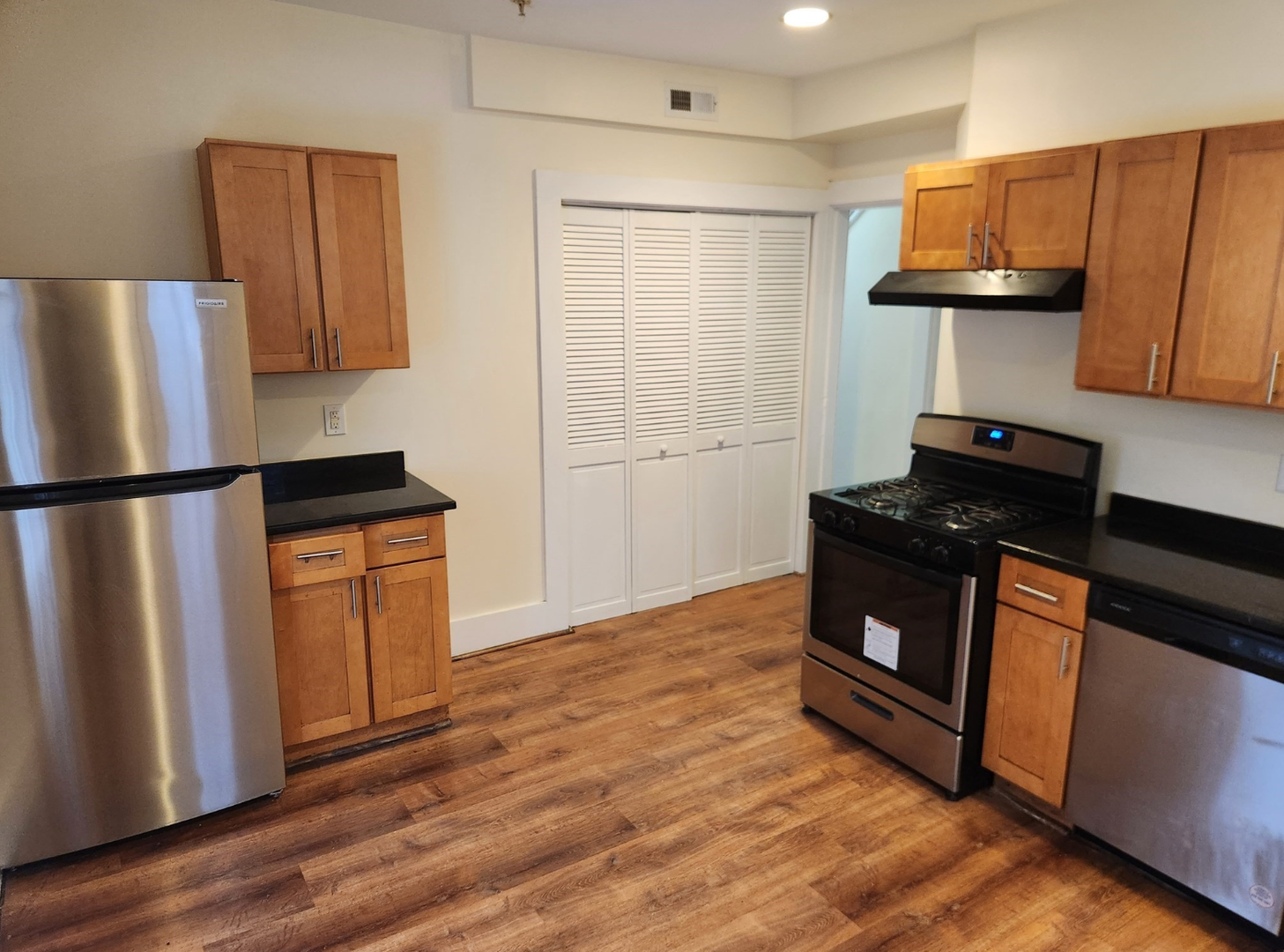 Framingham Apartment: 10-28 Centennial Place