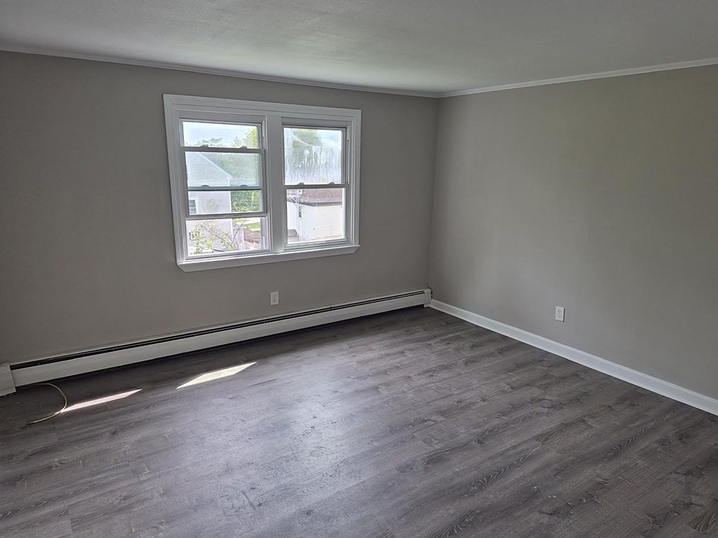 Fall River Apartment: Hanover/ S.Main/ Roy