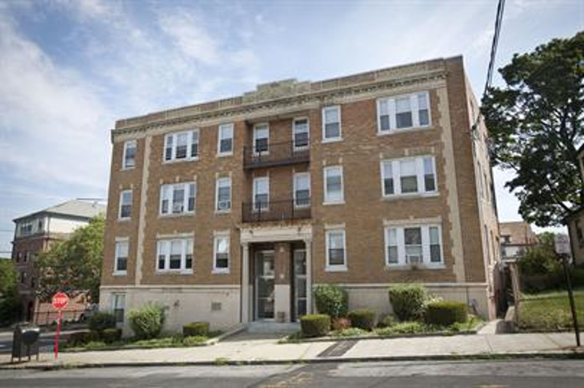 Malden Apartment: 2-4 Hanock Street