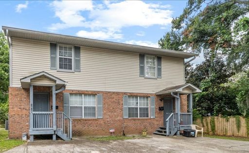 3 Bedroom Townhomes with Outdoor Entertaining Space – photo 1