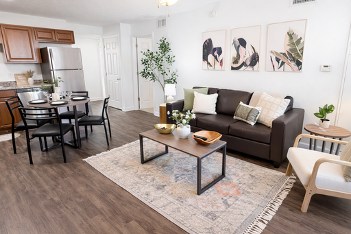 3 Bedroom Apartment by FSU-ONE MONTH FREE – photo 1