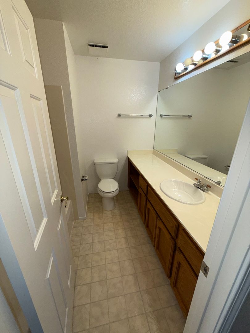 296 Fruitvale Road 17 of 20