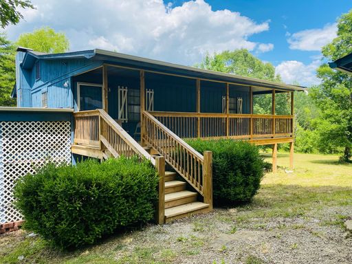 3567 Blue Road Tuscumbia AL 35674 (4BD/2BA)
