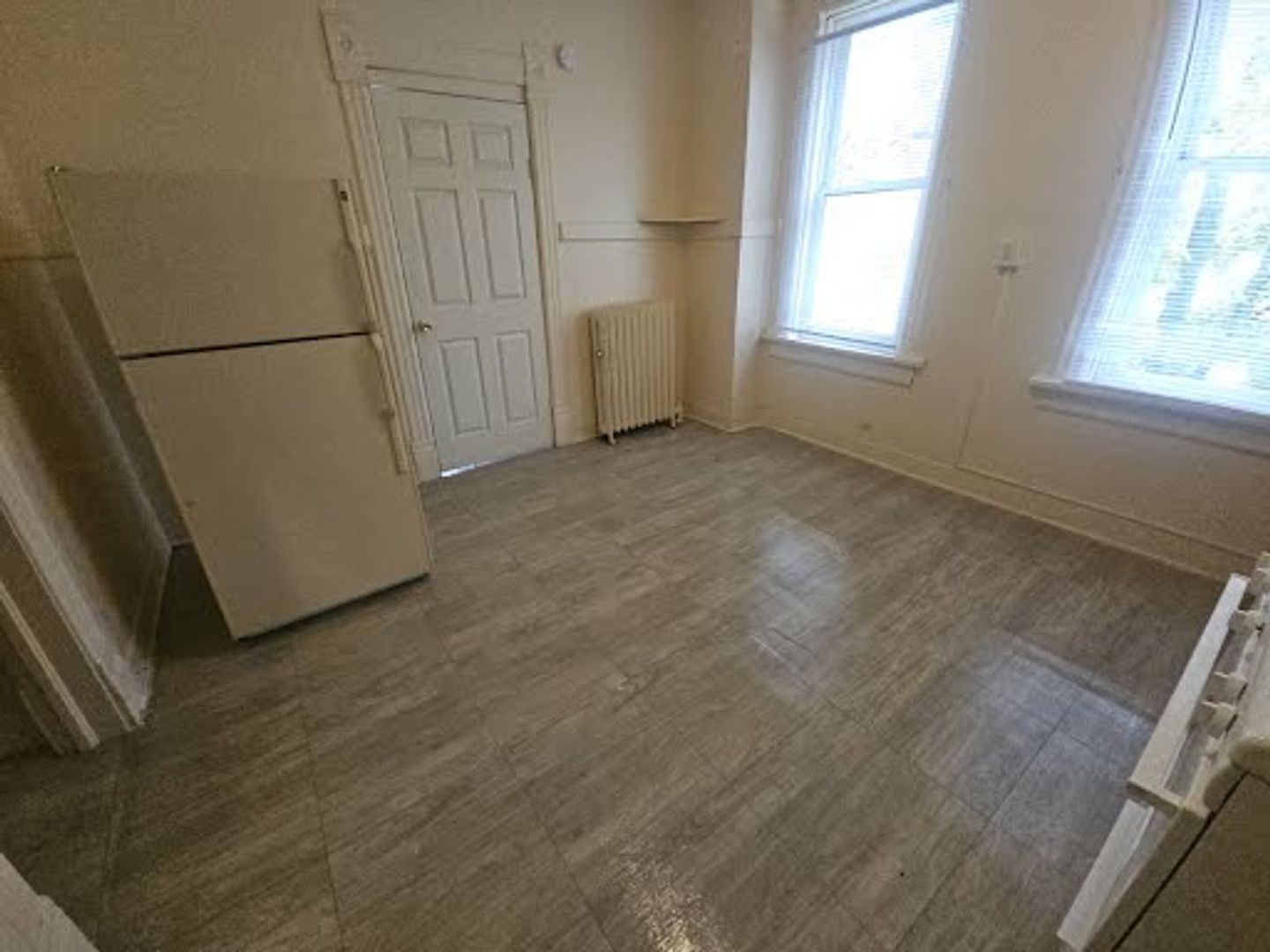 Milwaukee Apartment: 1143 S 25th St.