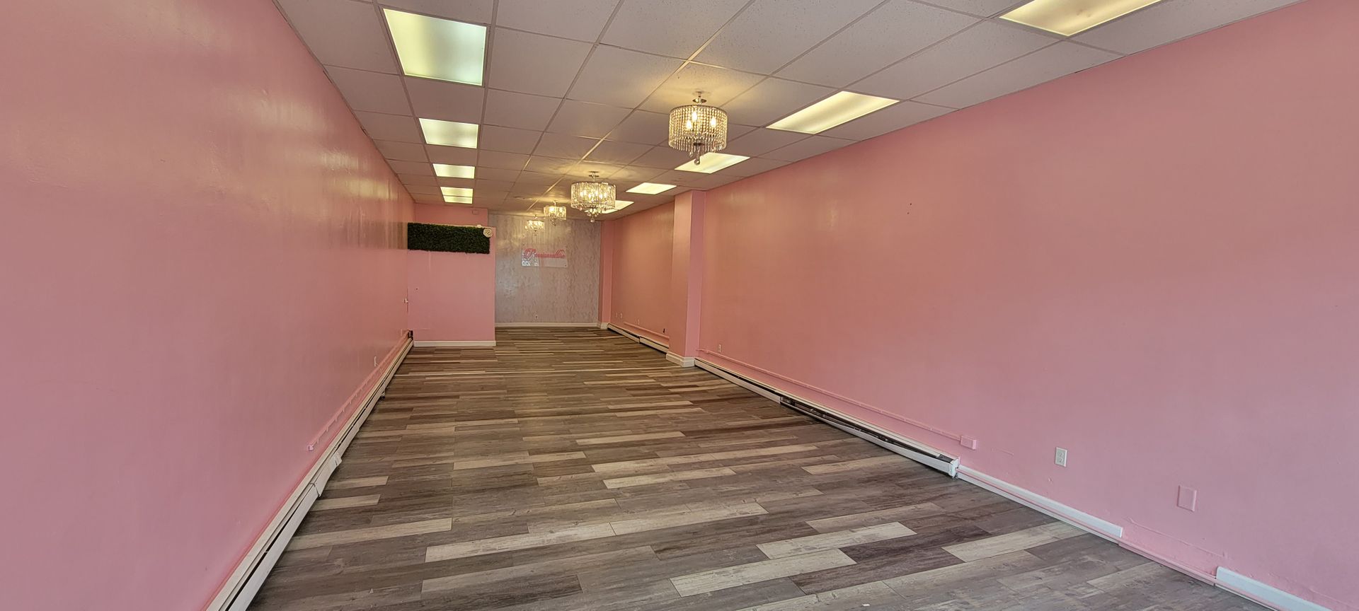 Milwaukee Apartment: 2612-2620 W Greenfield Ave