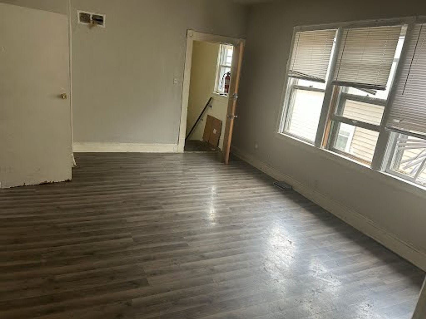 Milwaukee Apartment: 2421 S. 5th Pl.