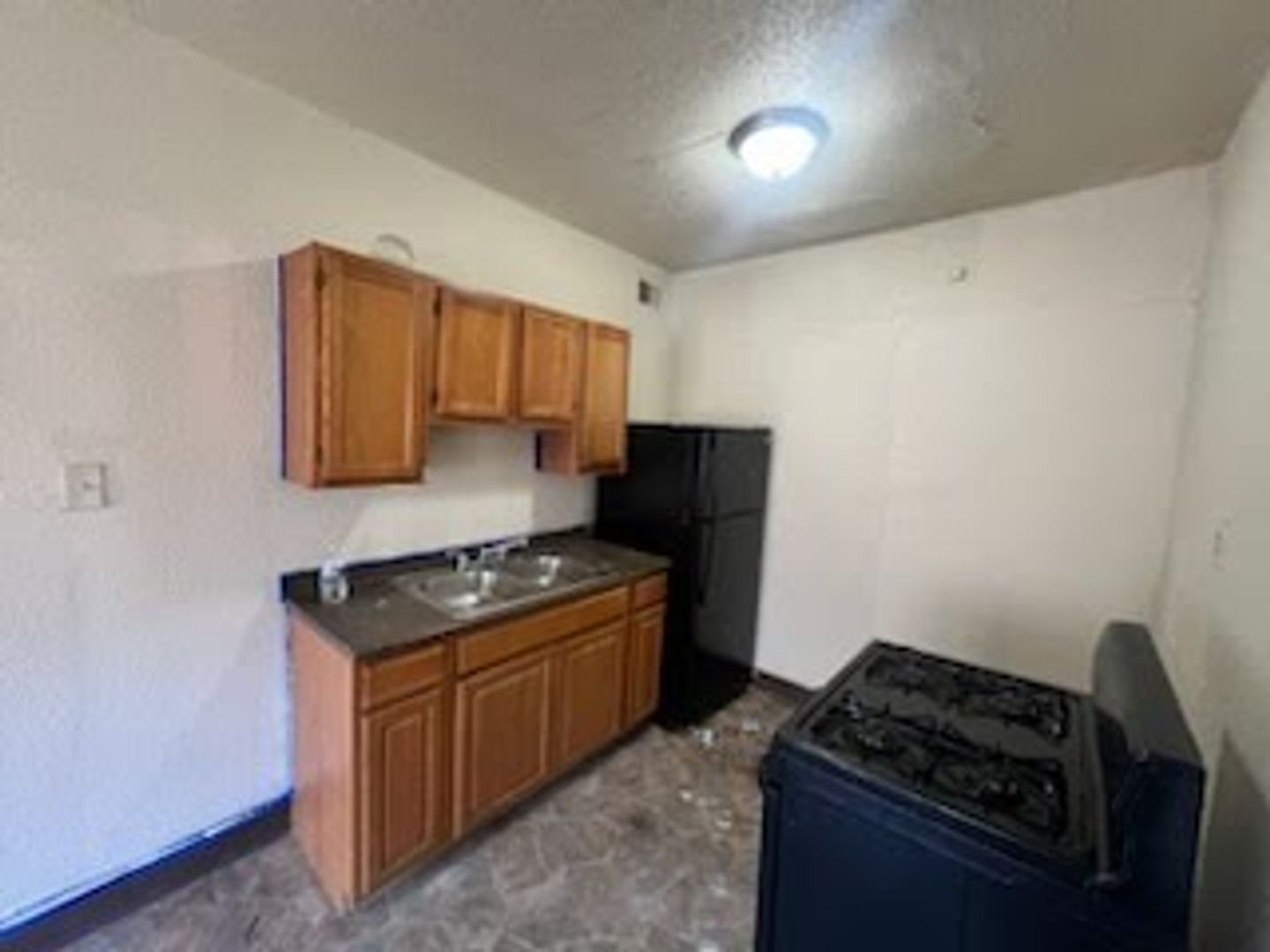 Milwaukee Apartment: 3384 N. 28th St.