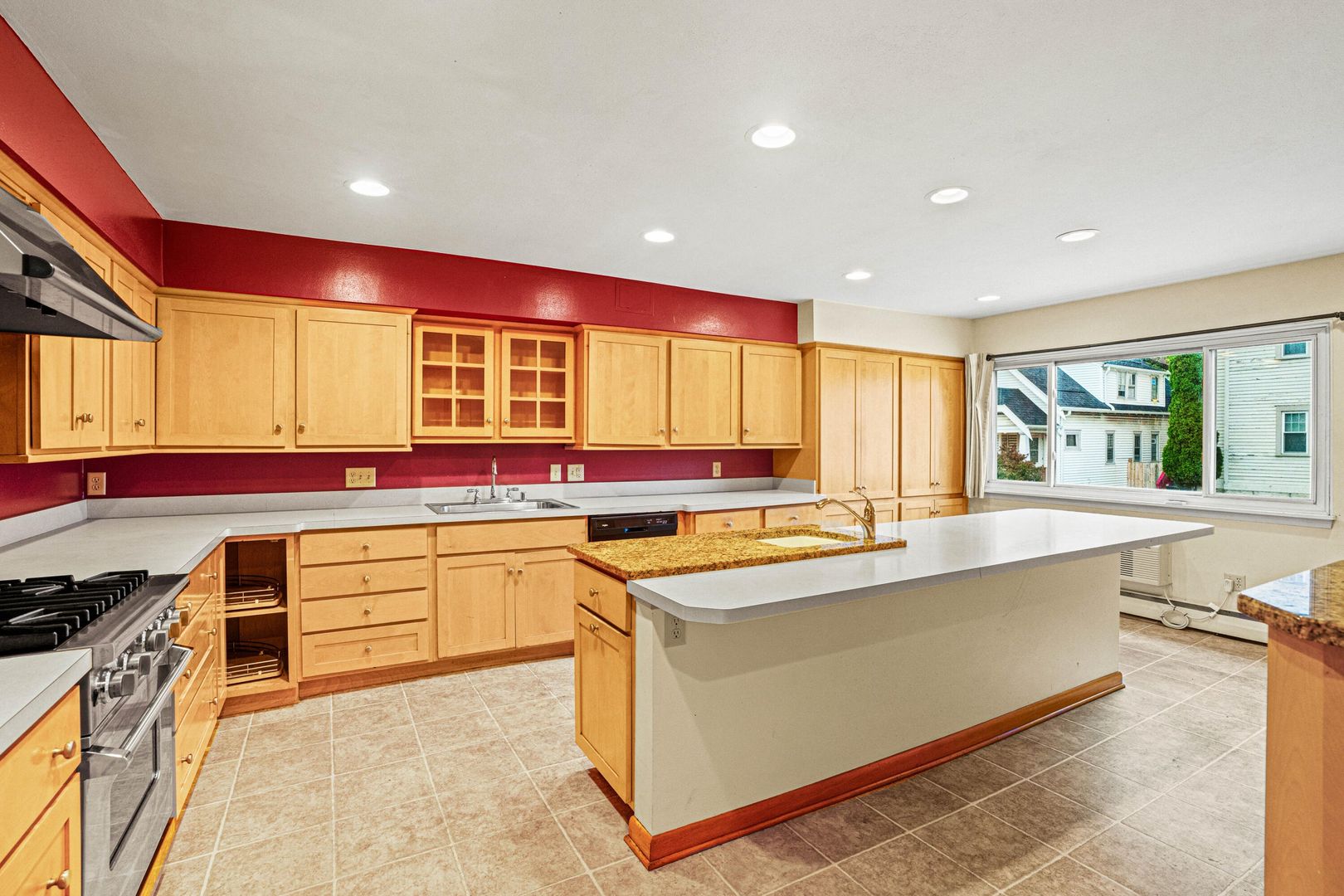 Milwaukee Apartment: 937 N 37th St.