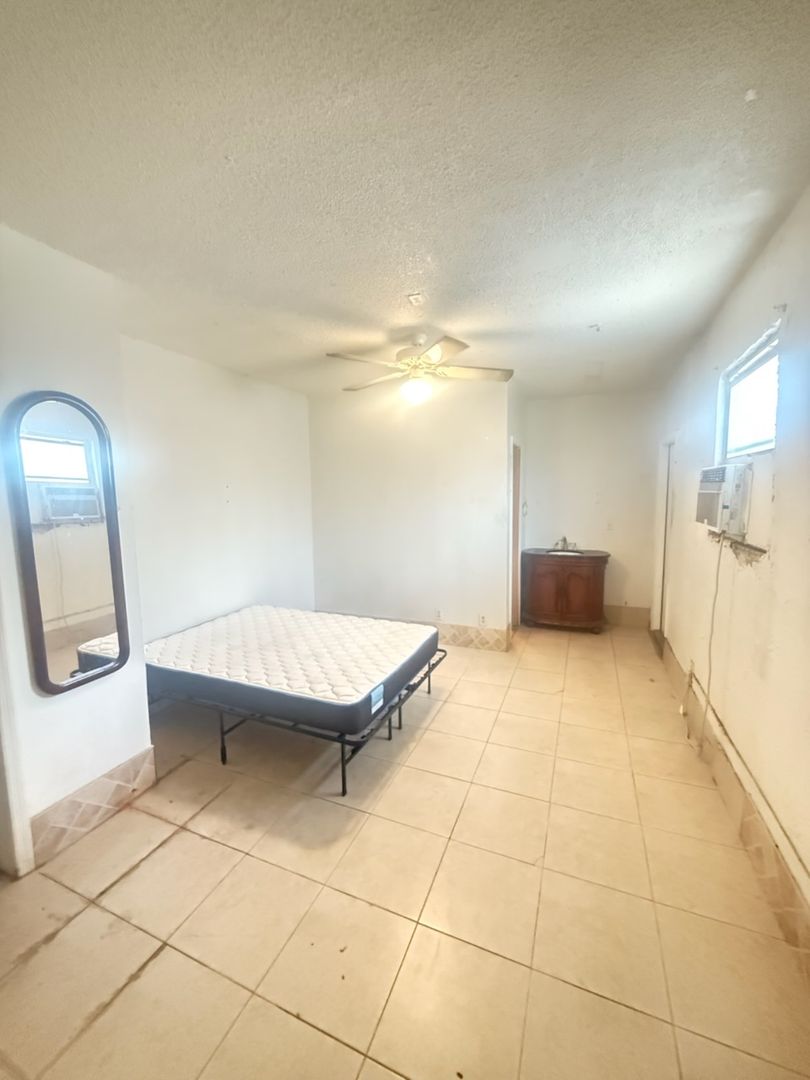 Boca Raton Apartment: 6060 N Dixie Hwy