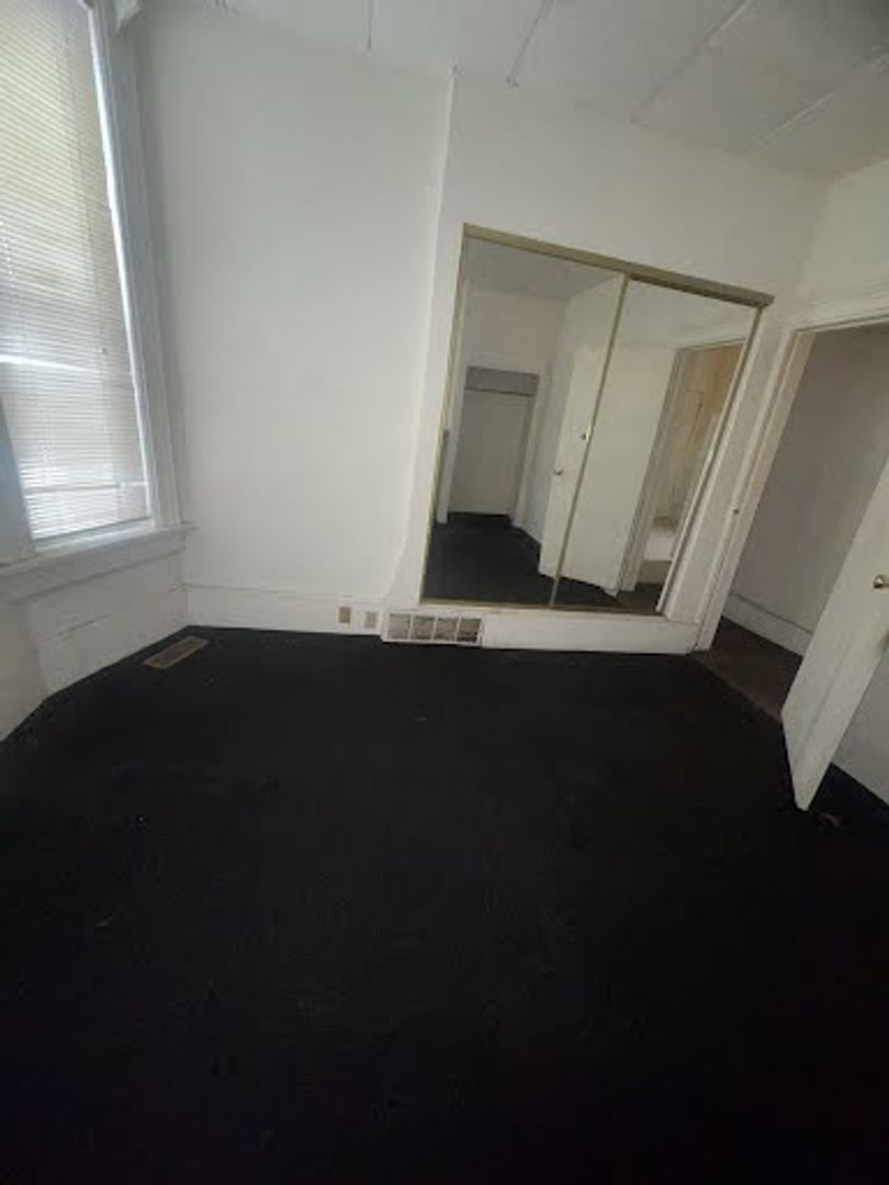 Milwaukee Apartment: 2301 W Michigan St