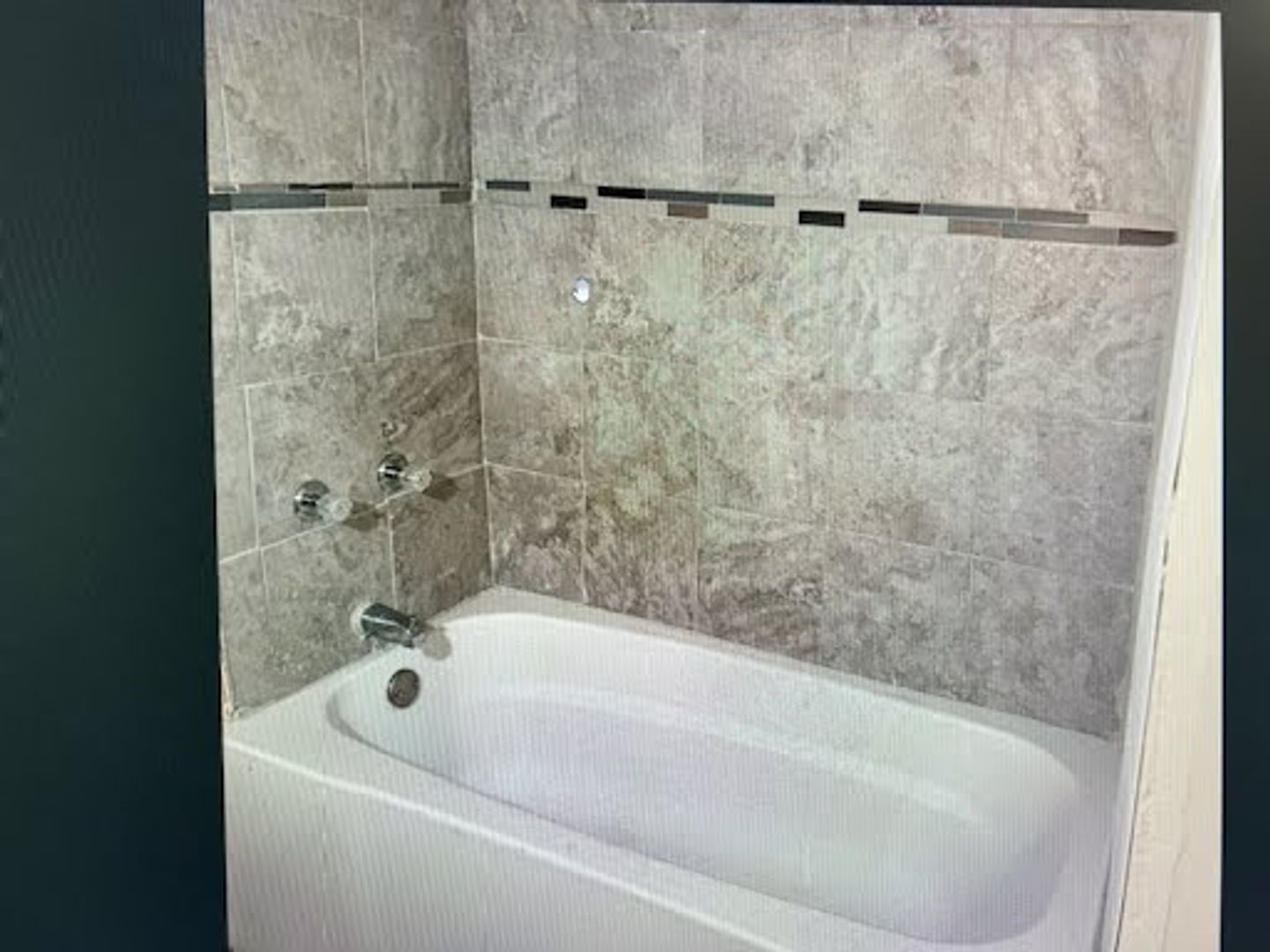 Milwaukee Apartment: 2319 S 17th St