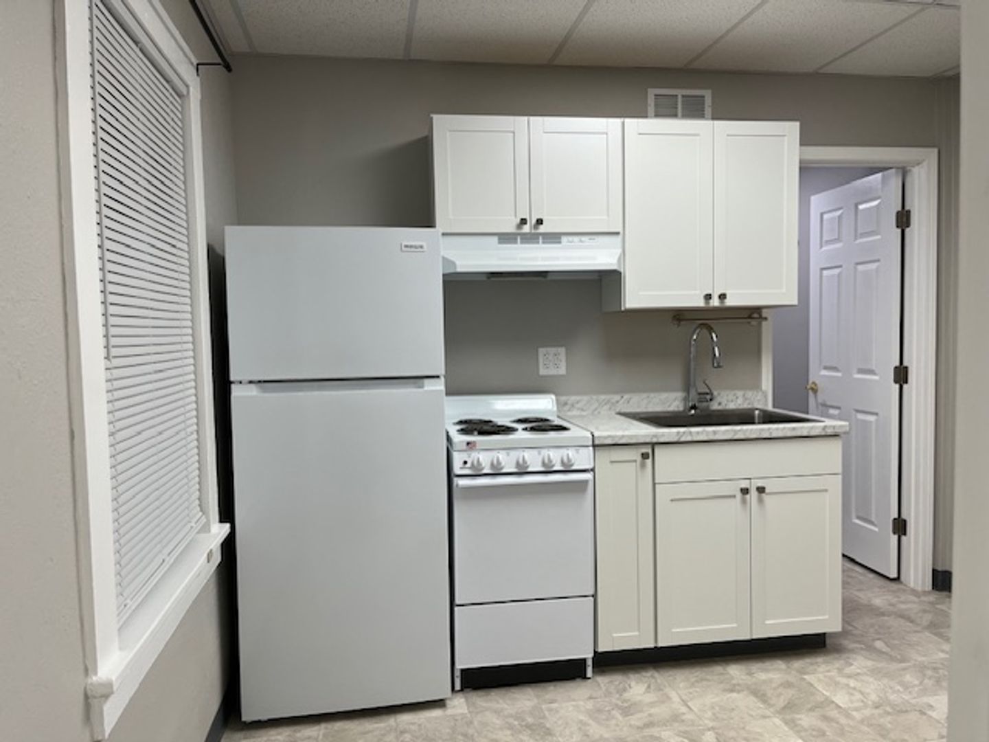 Eden Apartment: 190 Wilson Ave E