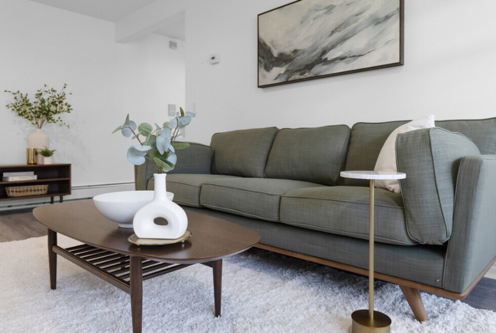 Manlius Apartment: 100 Suburban Park Dr