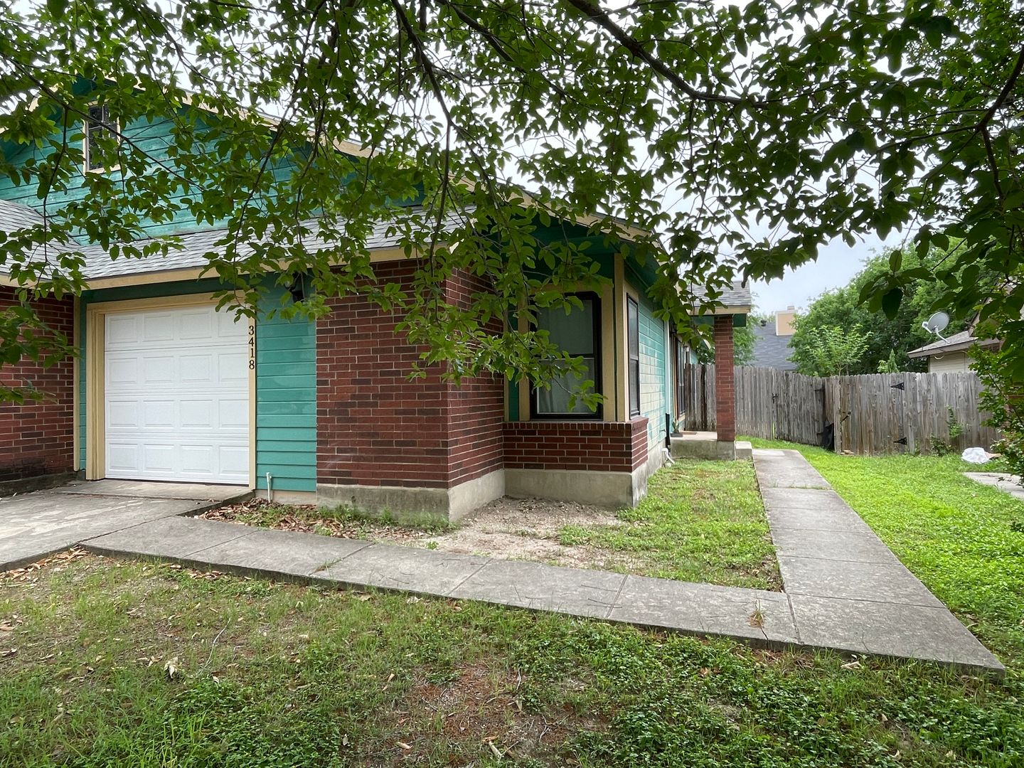 San Antonio House: 3418 Ridge Ash