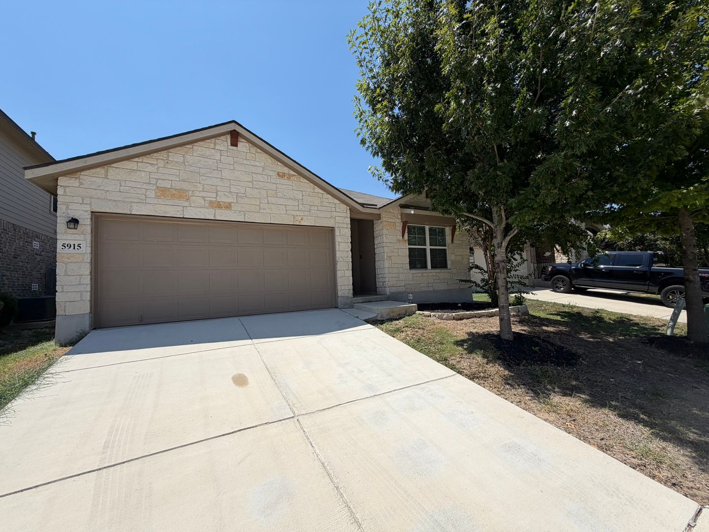 San Antonio House: 5915 Calaveras Way