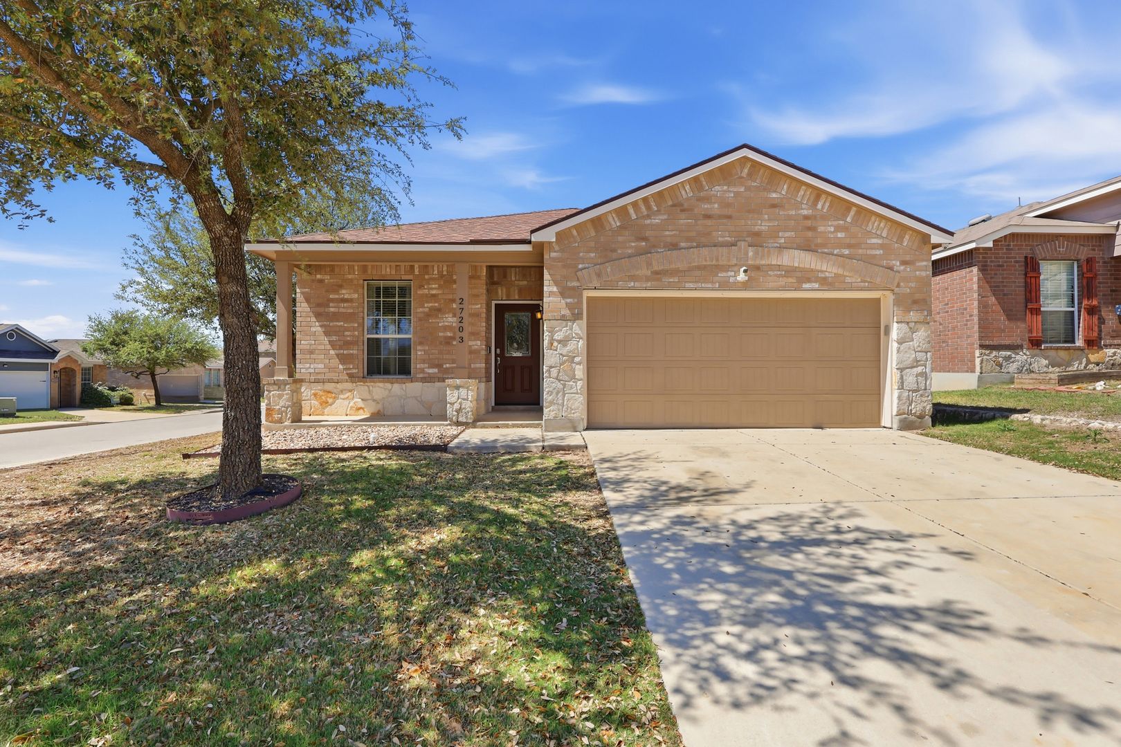 Boerne House: 27203 Rio Bank