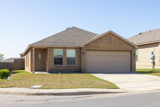 Great single story home in Bulverde Village – photo 1