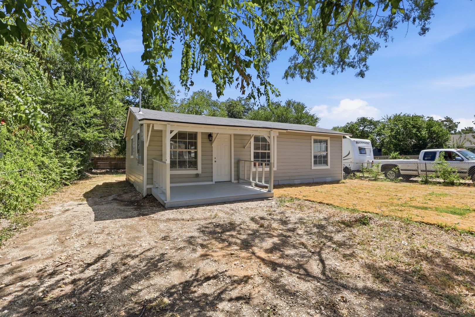 San Antonio House: 606 S. San Joaquin Ave.
